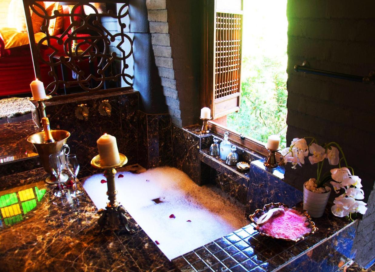 Timamoon Lodge เฮซีวิว ภายนอก รูปภาพ